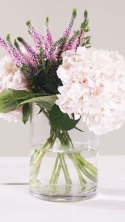 Easy Floral Arrangements for Supermarket Flowers
