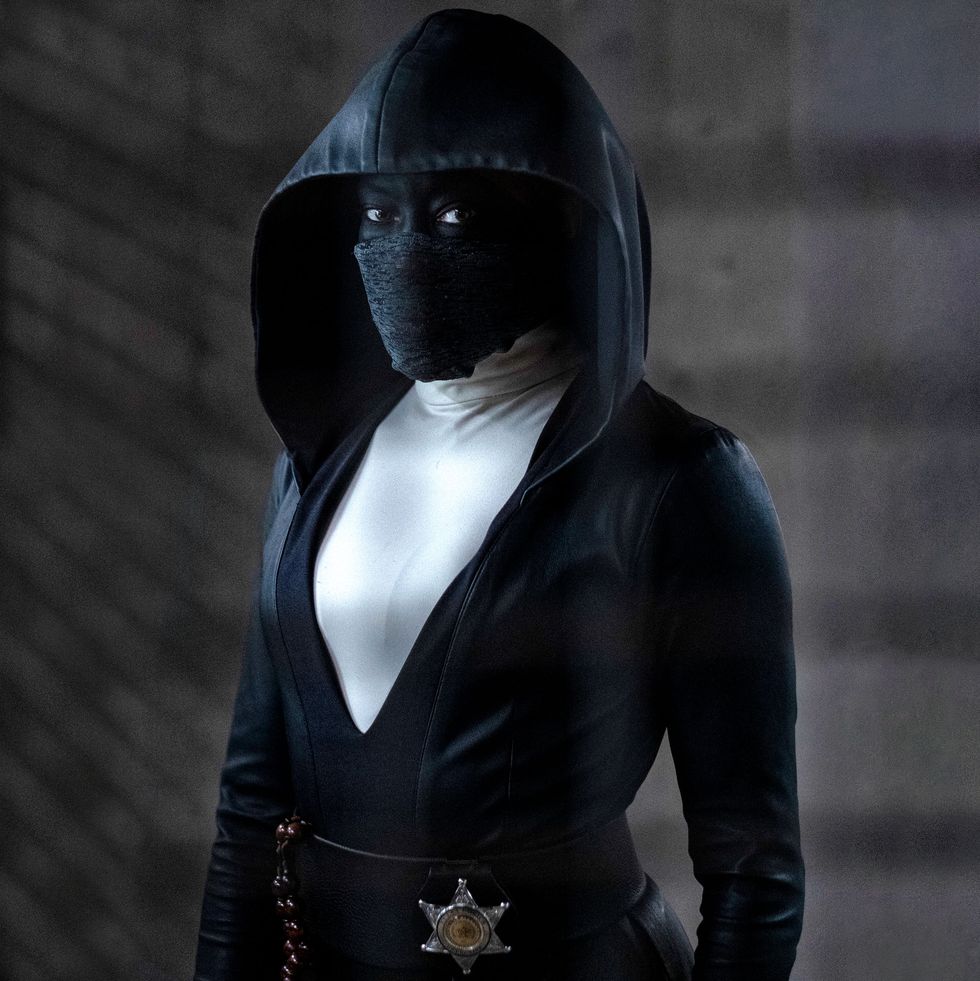 Black, Hood, Outerwear, Darkness, Personal protective equipment, Photography, Fictional character, Latex, Costume, 