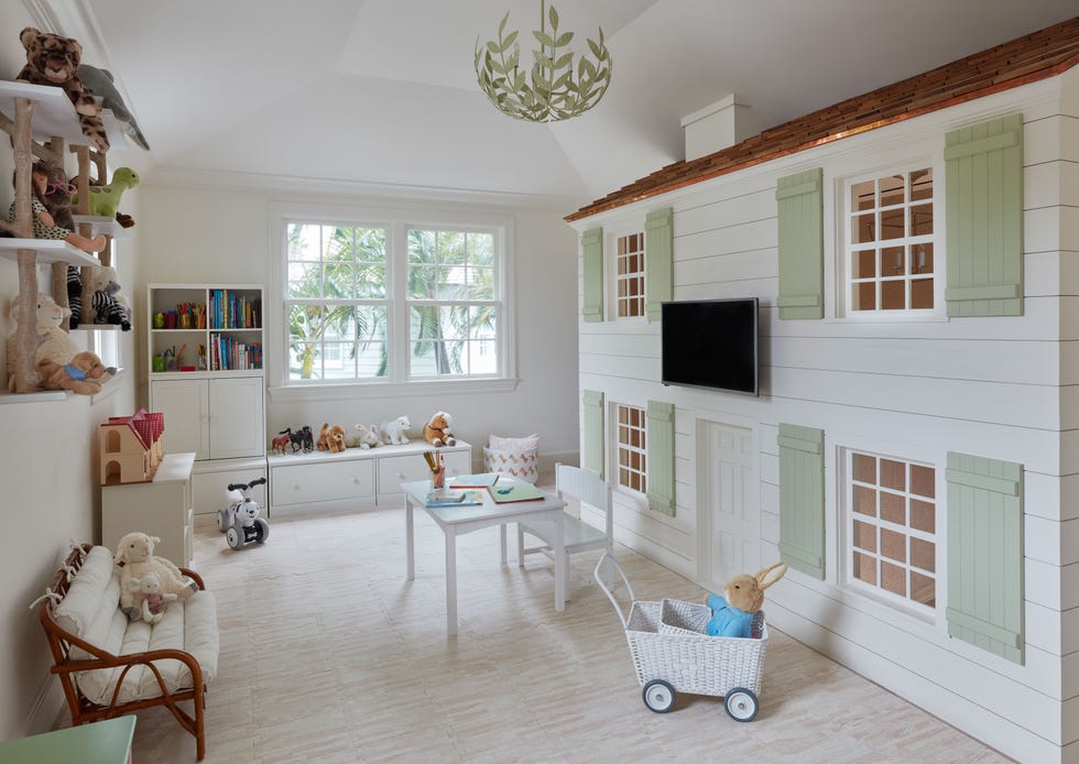 a living room with a white wall