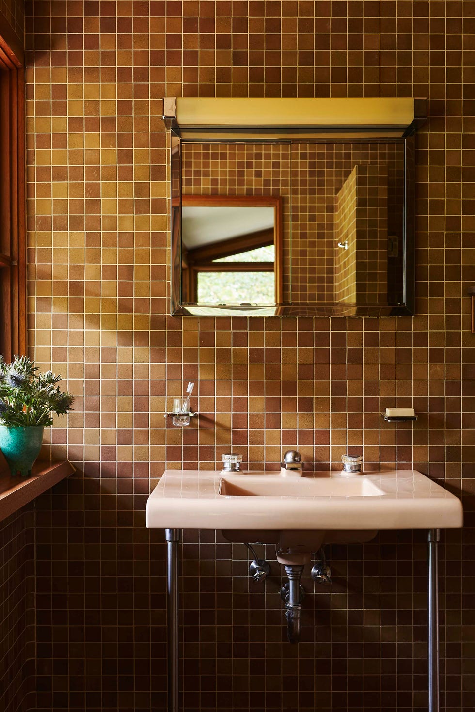 Tile, Bathroom, Room, Wall, Property, Tap, Interior design, Sink, Ceramic, Lighting, Tile, Bathroom, Room, Wall, Property, Tap, Interior design, Sink, Ceramic, Lighting,