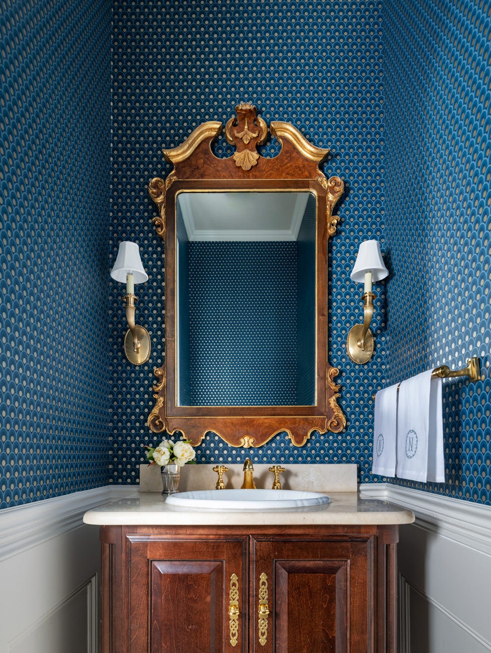 20 Gorgeous Powder Room Wallpaper Ideas You'll Love