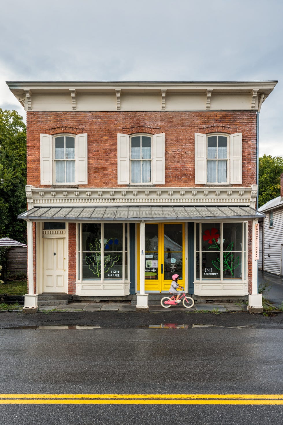 apartment in leeds, new york architect shapeless studio architecture interiors