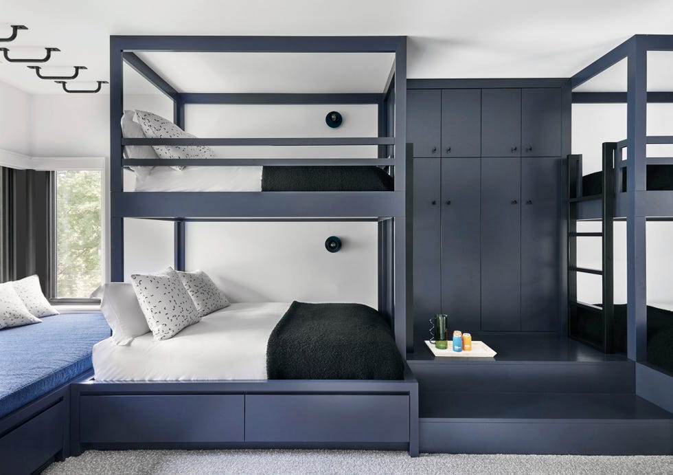 how-to-build-the-ultimate-bunk-room-according-to-designers