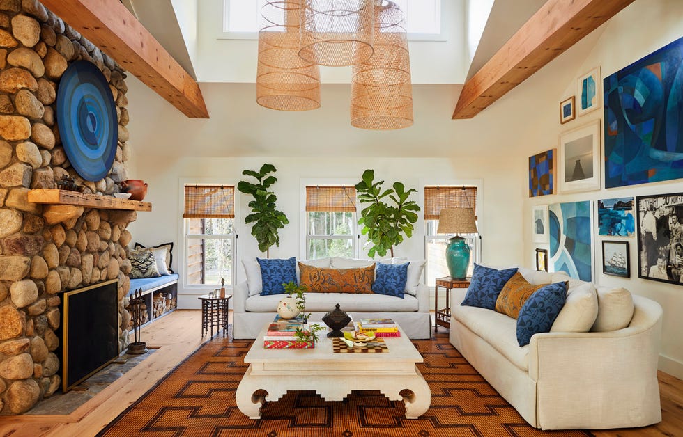 adirondack style cottage home in coecles harbor on shelter island designed by serena dugan. living room.