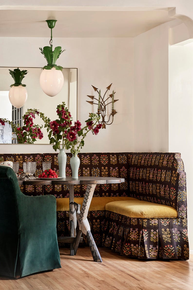breakfast nook. dining area.