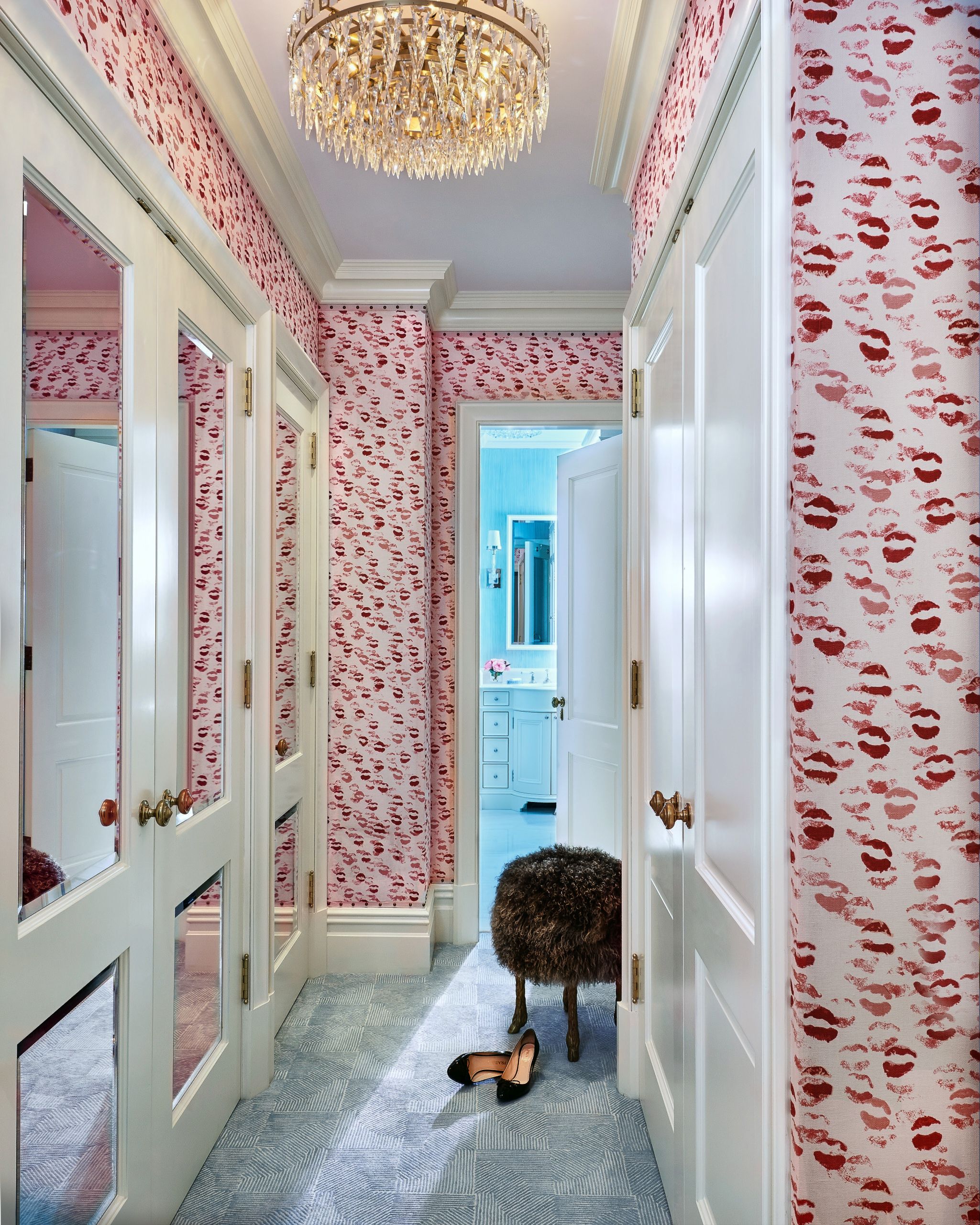 25 Gorgeous Entryways Clad in Wallpaper  Decoist