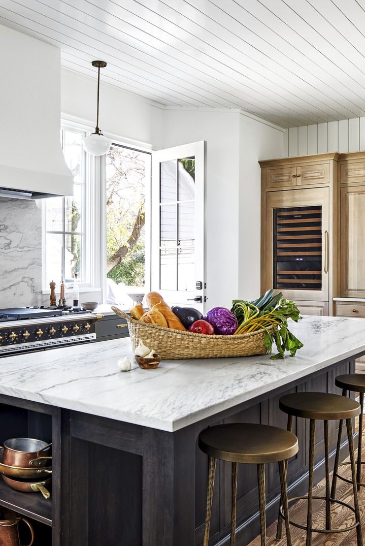 13 Easy and Functional Ways to Decorate your Kitchen Counters