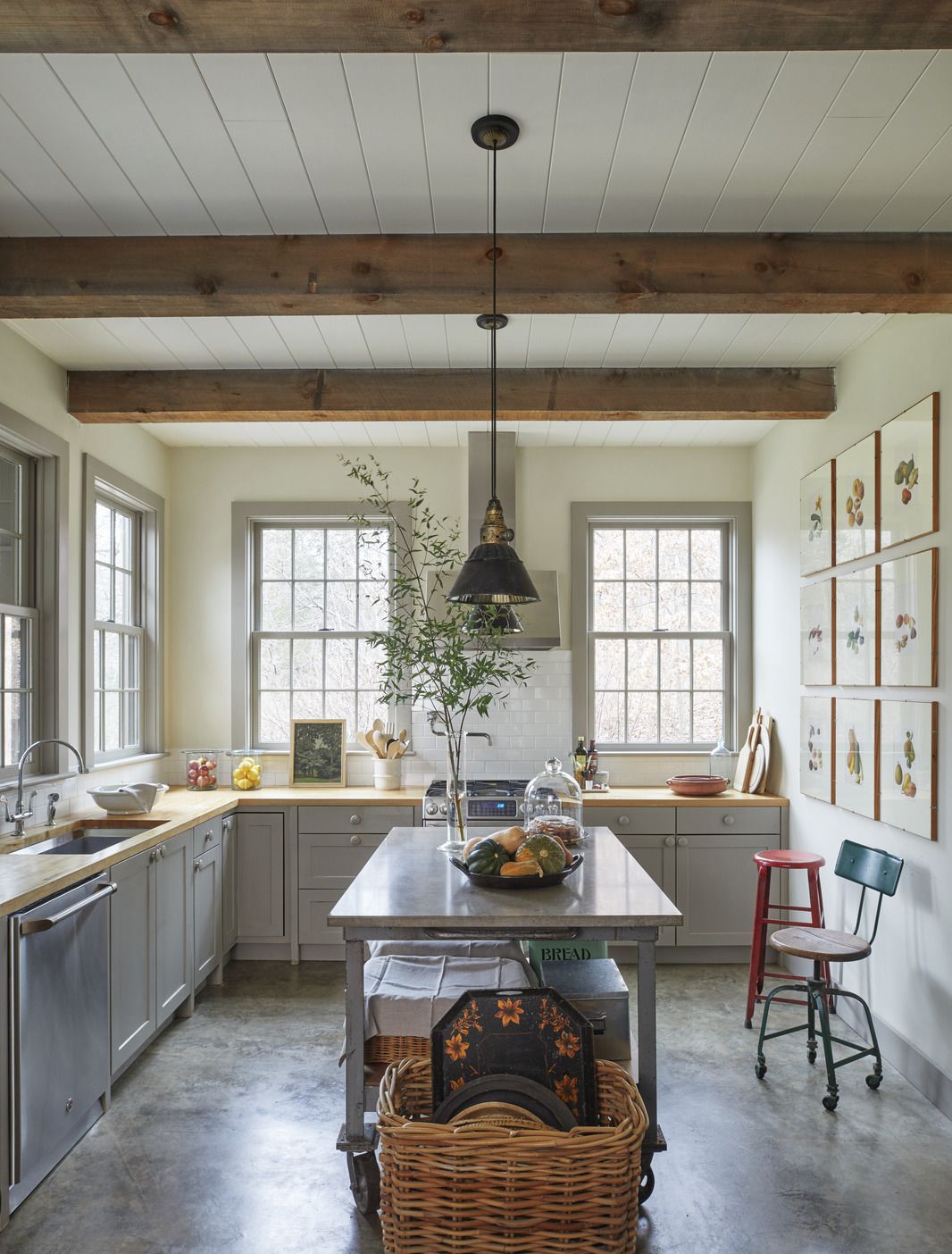 Gray Farmhouse Kitchens Design Ideas