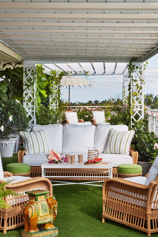 palm beach balcony. outdoor living room. native plants by landscape architect keith williams. palm beach balcony. outdoor living room. native plants by landscape architect keith williams.