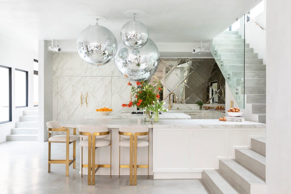 tv personality breegan jane's venice beach\, california home. kitchen.