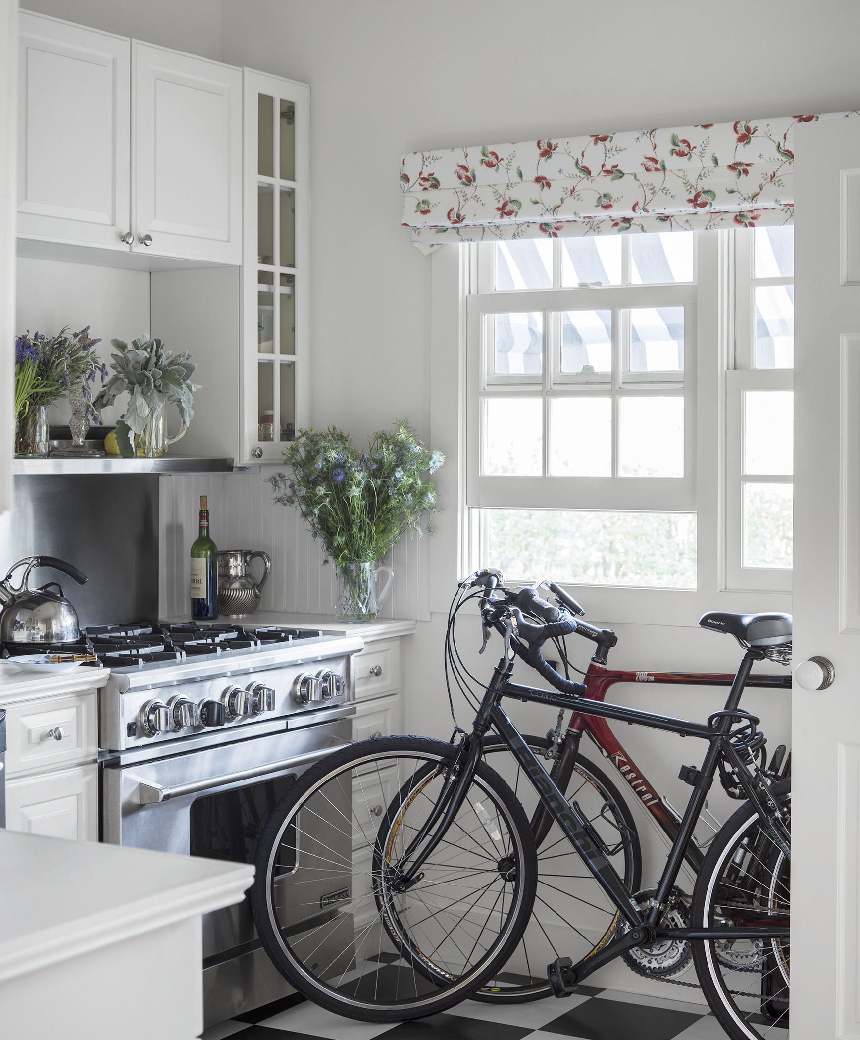 The Top 10 Bike Storage Ideas To Save Space In Your Home   Hbx040114cushing04 1676596726 