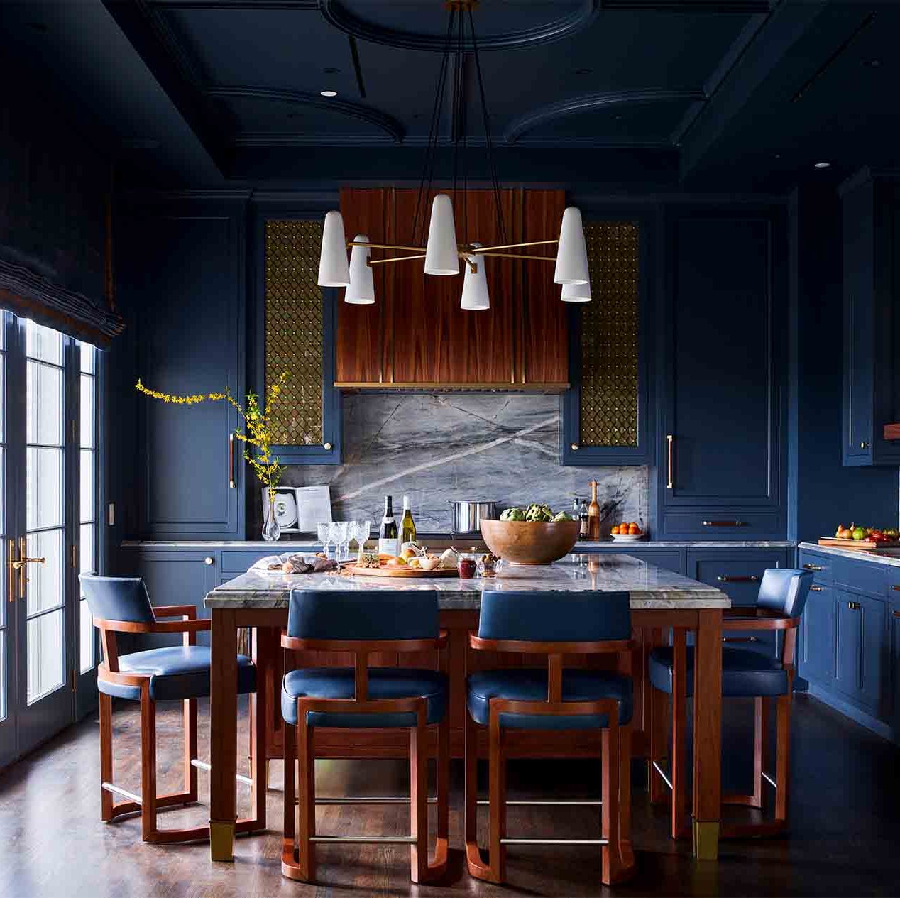 33 Beautiful Dining Room Wall Paint Ideas That'll Inspire Your Next Project