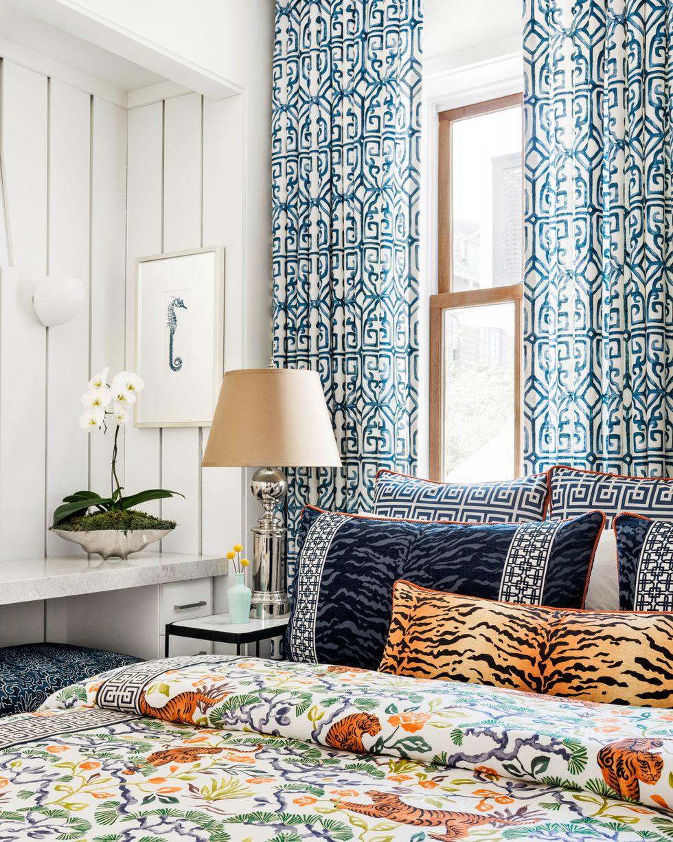 rosemary beach, florida vacation home of vern yip primary bedroom a cambria quartz desktop suits the sophisticated mood, but ever require resealing, reconditioning, or polishing says yip bedding and drapery fabrics vern yip for trend lamp rh