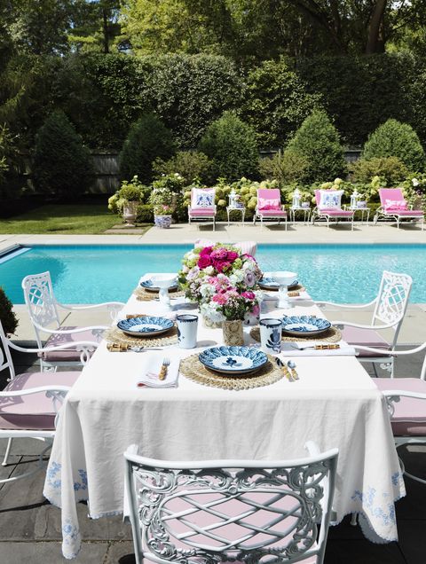 Tablecloth, Table, Furniture, Pink, Chair, Textile, Linens, Wedding reception, Backyard, Room, 
