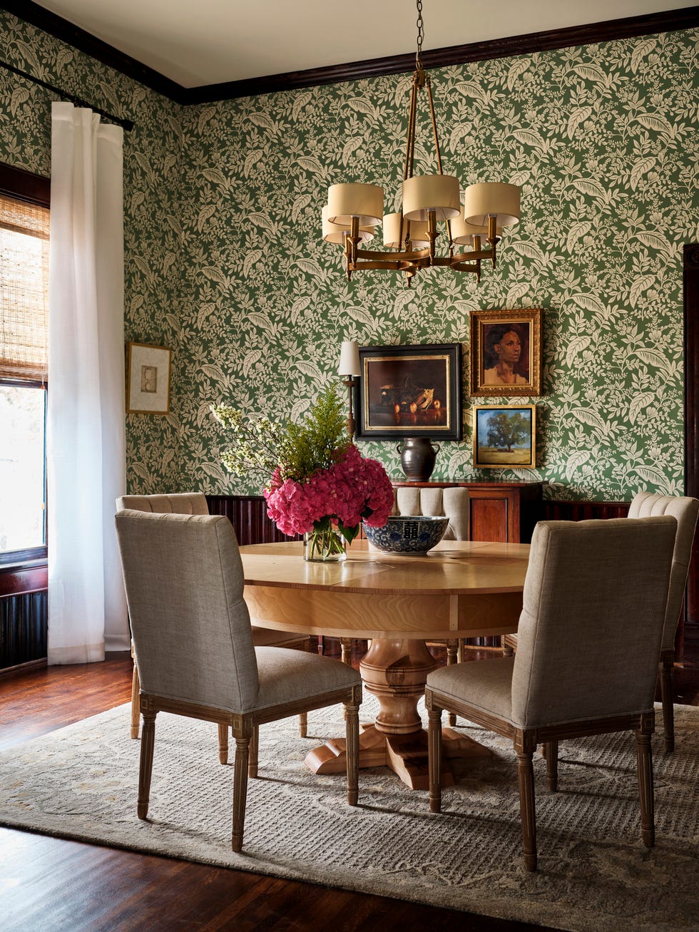 1900 victorian home in laurel, mississippi. interior designers ben and erin napier.