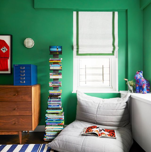 kelly green painted kids room