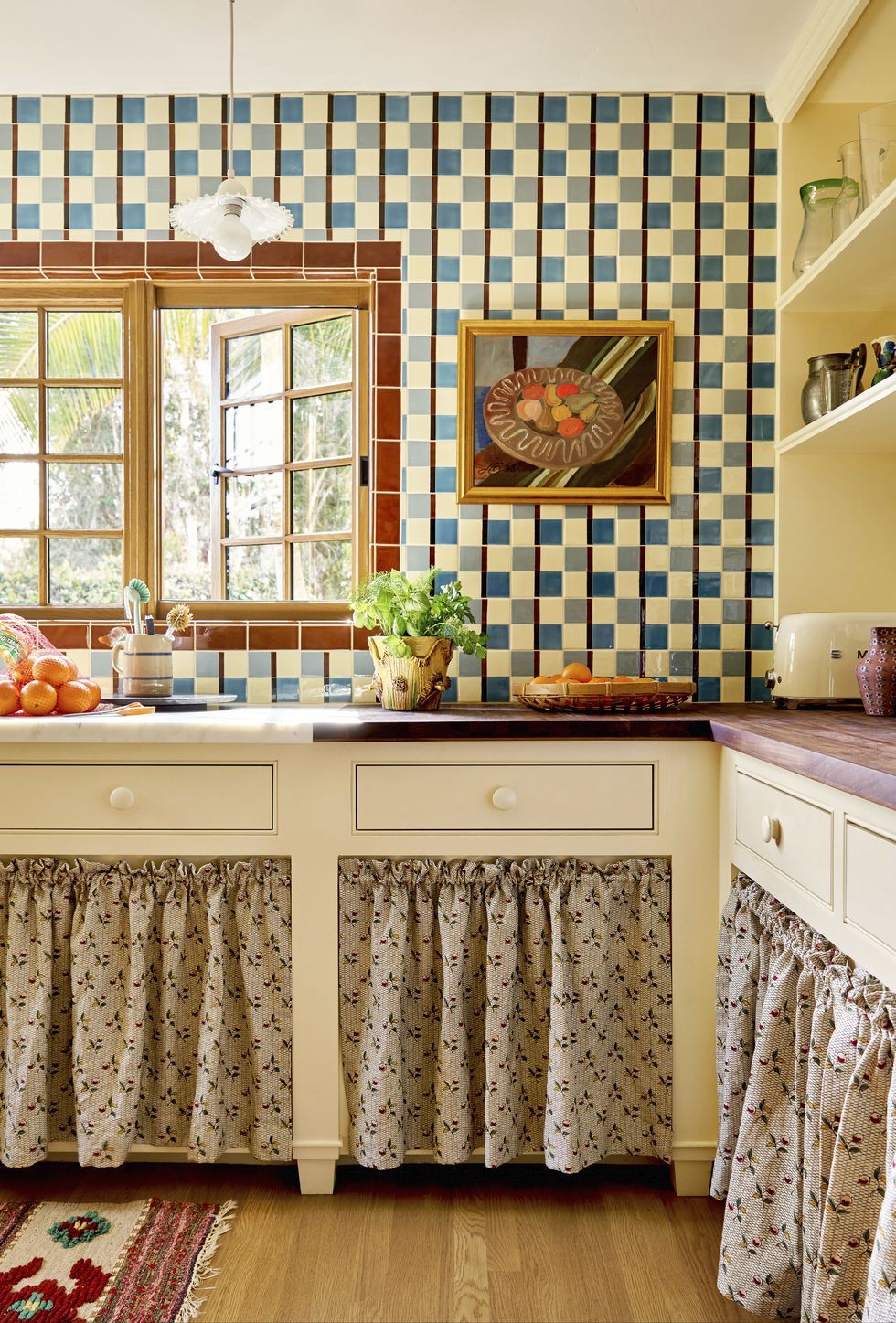 blue plaid and yellow kitchen