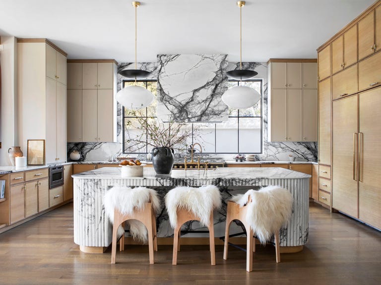 white marble kitchen by urbanology designs