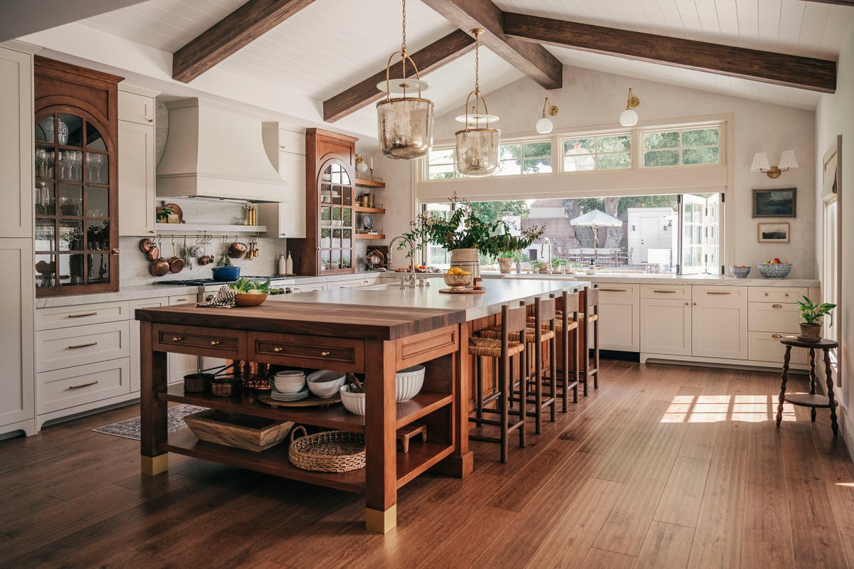 Genius Details Take Center Stage in This Lovingly Renovated 1890s Kitchen