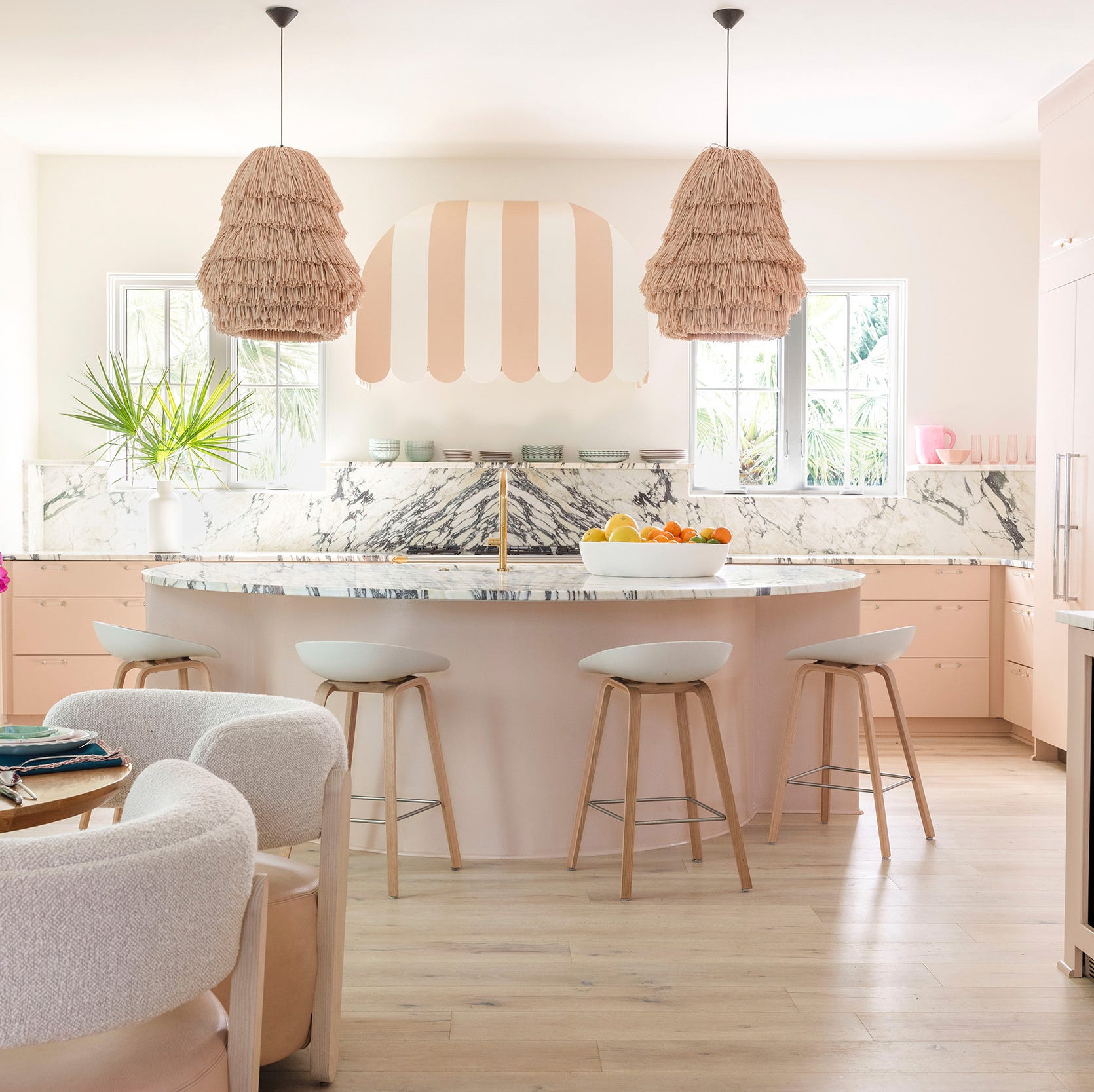 A Beach-Bar-Inspired Kitchen Is Just One of the Reasons This Florida House Feels Like Endless Summer