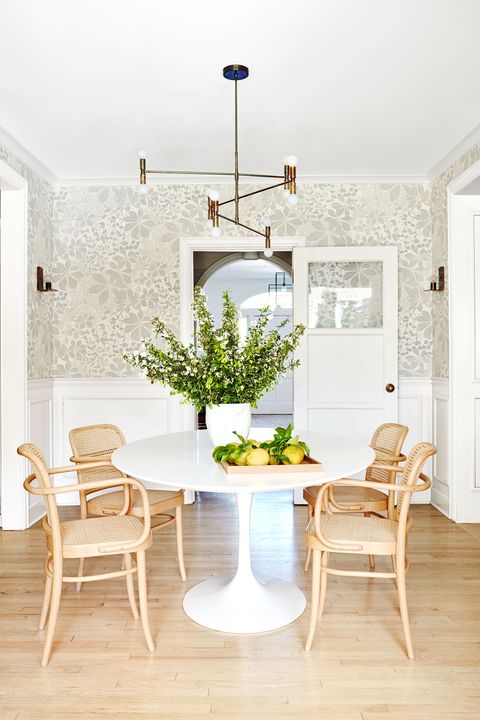 Room, White, Furniture, Interior design, Floor, Property, Wall, Dining room, Table, Ceiling, 