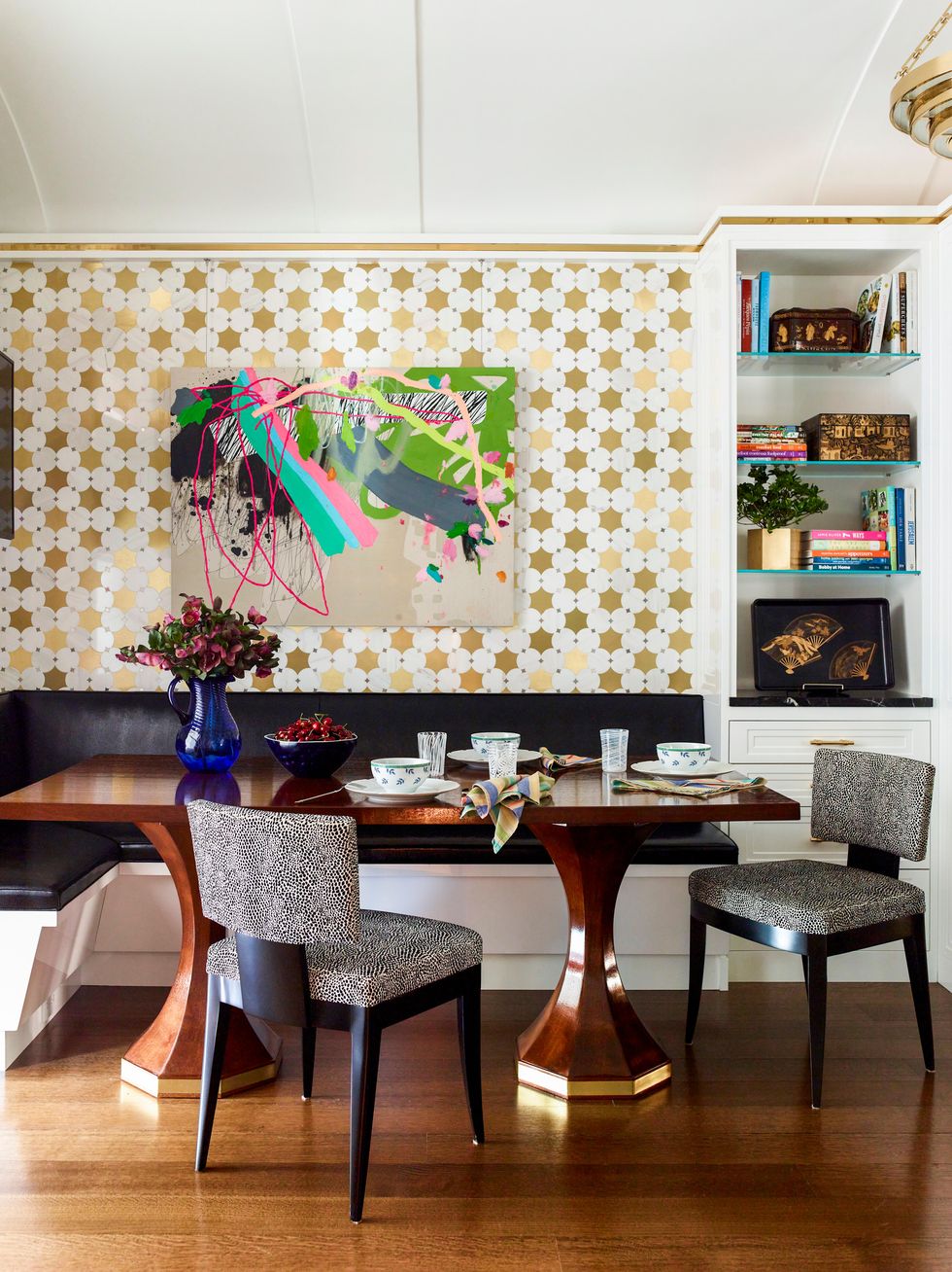 breakfast room with contemporary art