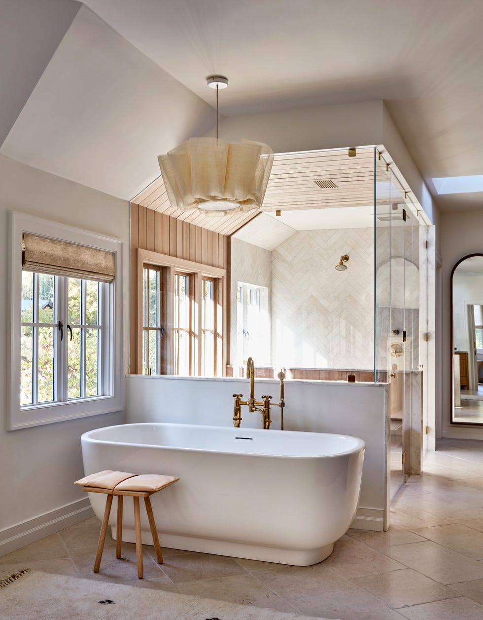 orinda, california home designed by lauren nelson design.