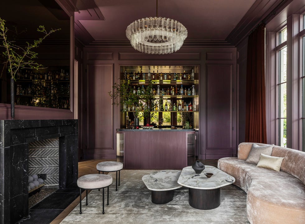 houston, texas home designed by marie flanigan interiors. bar lounge.
