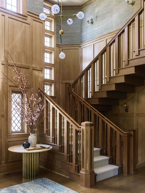 Stairs, Handrail, Baluster, Building, Interior design, Iron, Architecture, Room, Floor, Material property, 
