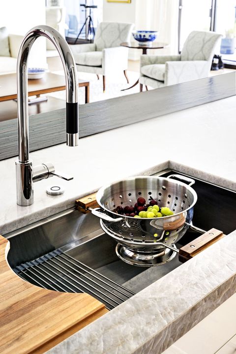 Sink, Countertop, Tap, Kitchen, Product, Property, Room, Plumbing fixture, Tile, Kitchen sink, 