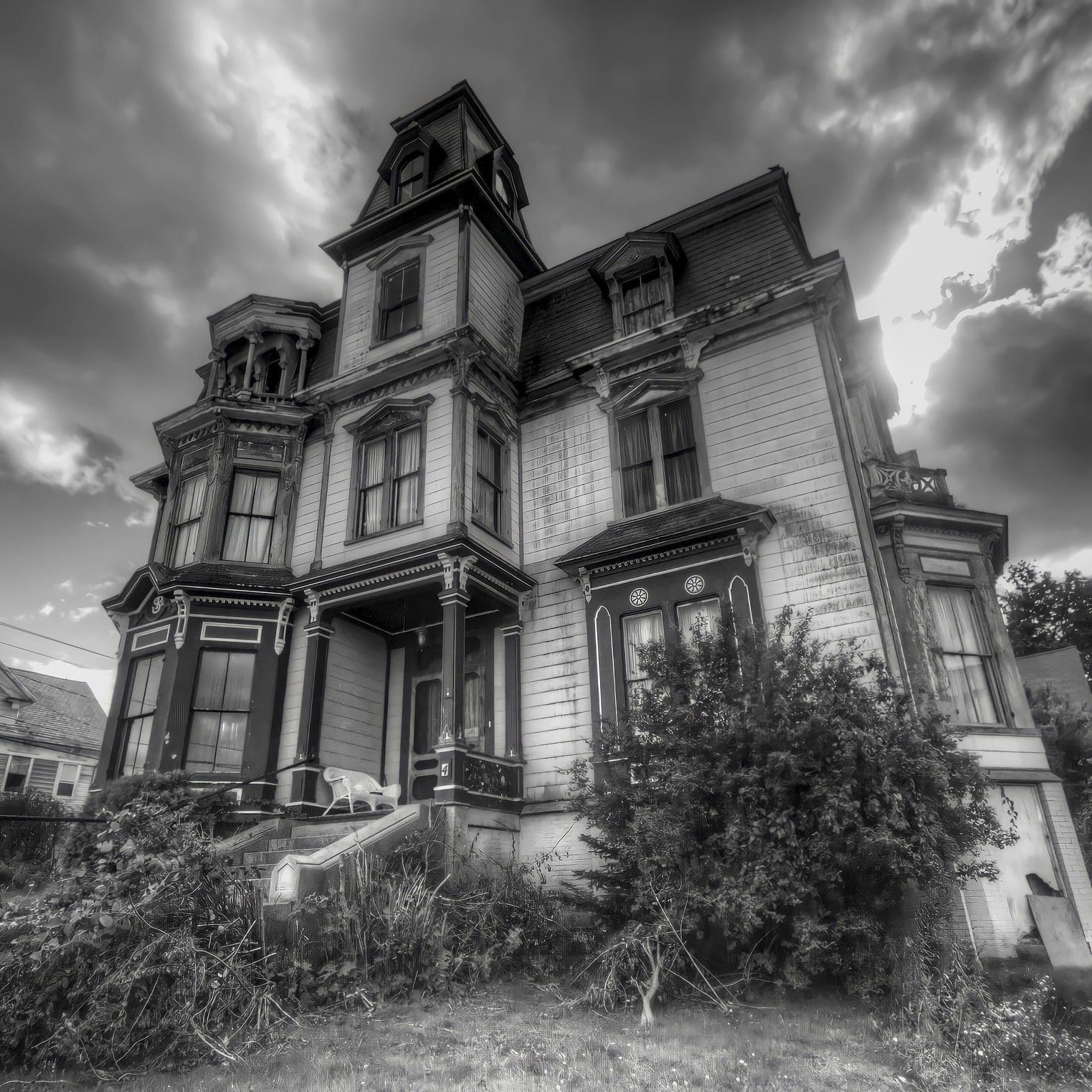 real haunted houses with real ghosts