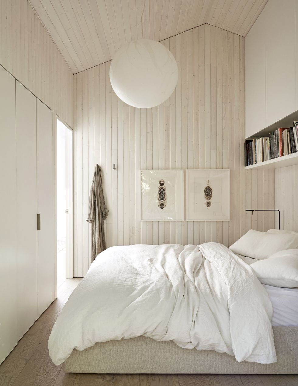 bedroom, white linen, wooden slates