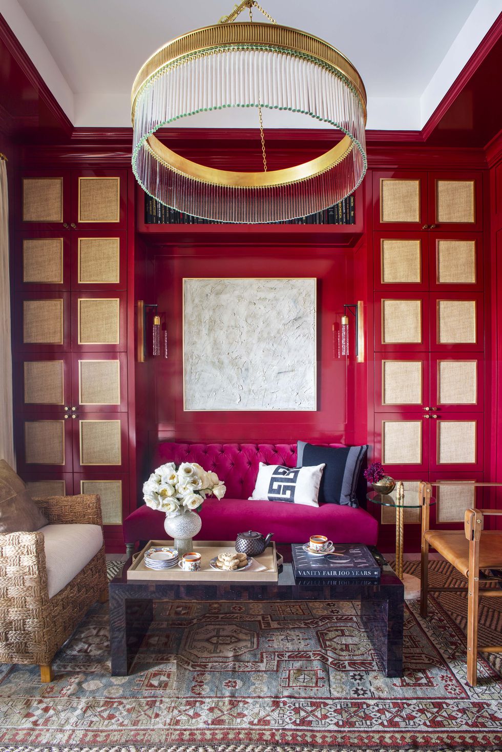 20 Ways to Decorate With Red in the Living Room, From a Pro