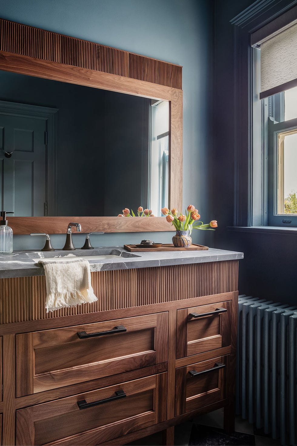midcentury modern bathroom ideas house beautiful whole home 2023. 1906 hinsdale\, illinois house.