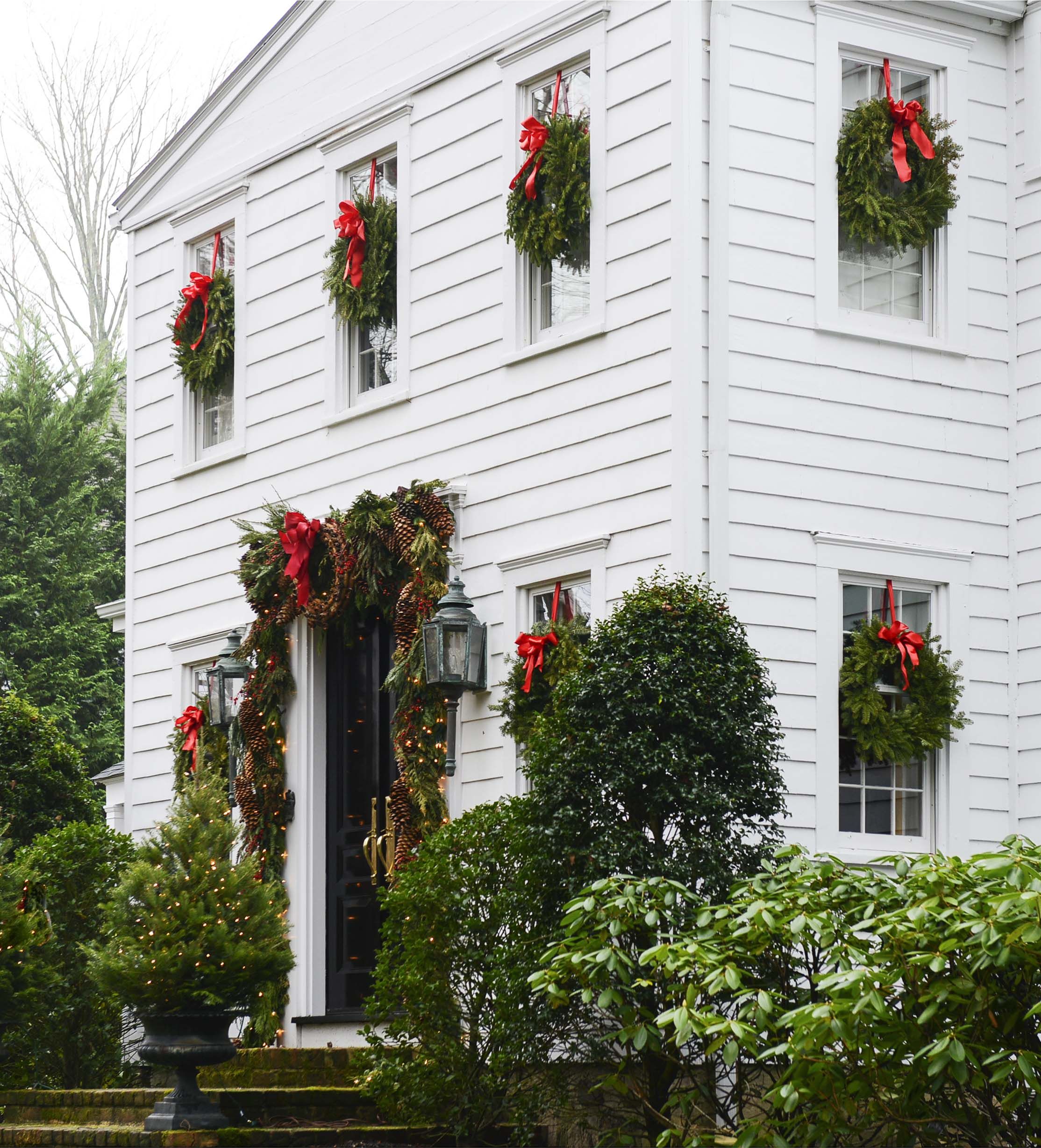 5 tips from a Birmingham interior designer to get your holiday windows  ready