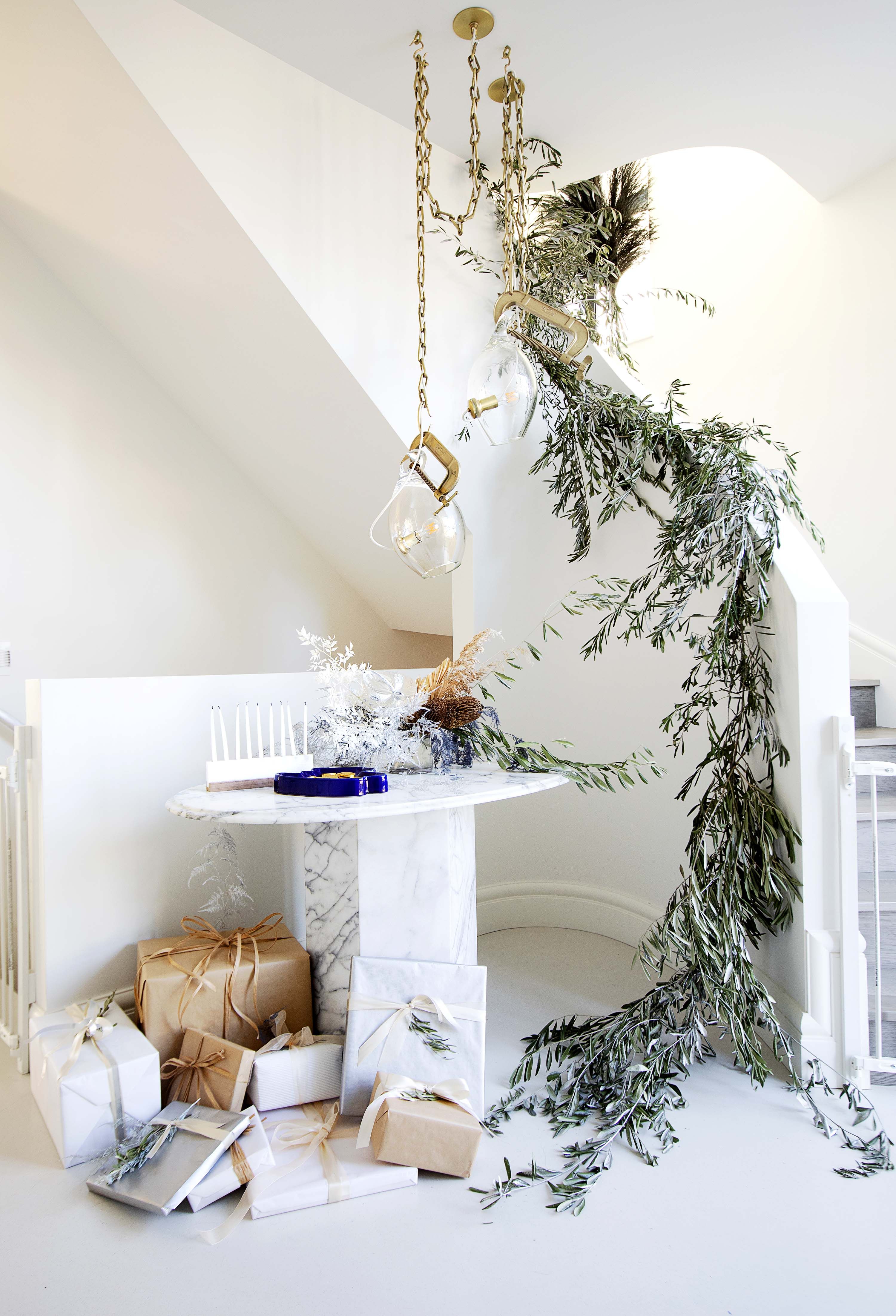 How to Decorate for Christmas Expert Ideas from Interior Designers 