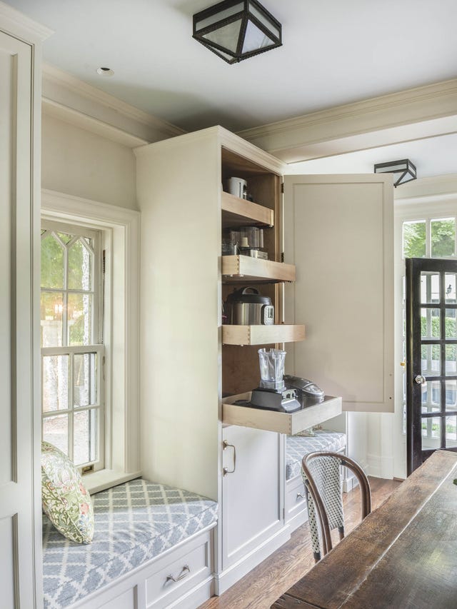 How Sarah Blank Upgraded the Kitchen in a 1900s Spanish Renaissance ...