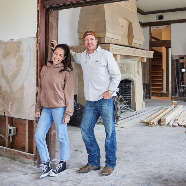 jo and chip gaines during renovation
