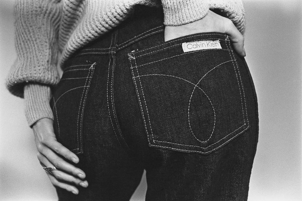 Clothing, Black, Waist, Jeans, Hip, Pocket, Joint, Abdomen, Denim, Leg, 