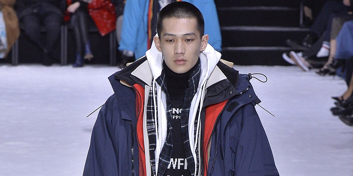 Pub opkald Sightseeing Balenciaga Is Selling a Seven-Layer Jacket for $9,000