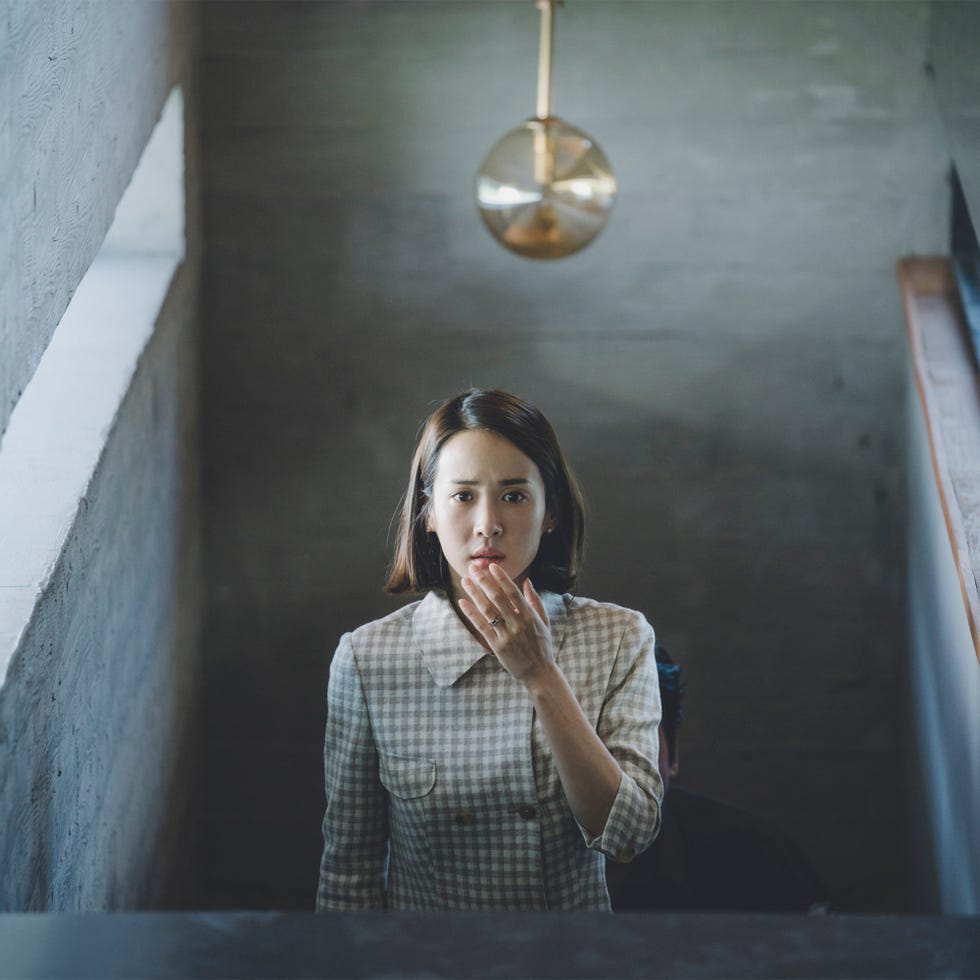 Photograph, Beauty, Snapshot, Fashion, Reflection, Eye, Photography, Room, Portrait, Neck, 
