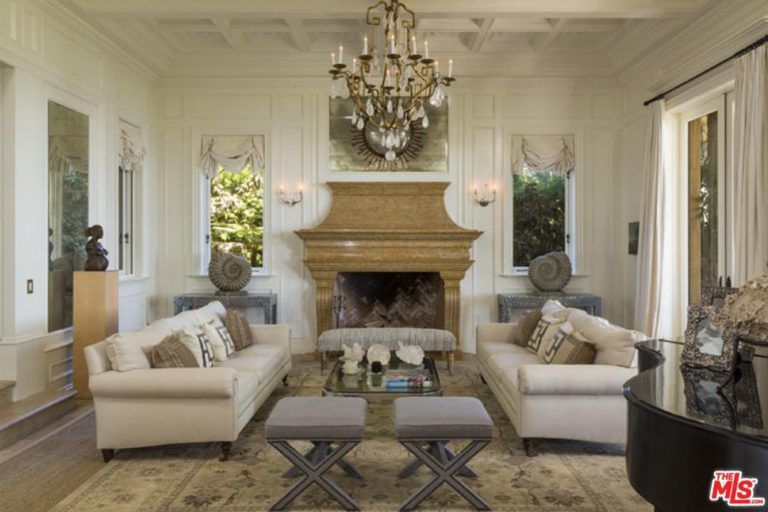 Beyoncé and Jay-Z are renting this 10-bedroom oceanfront luxury mansion for  $400,000 a month