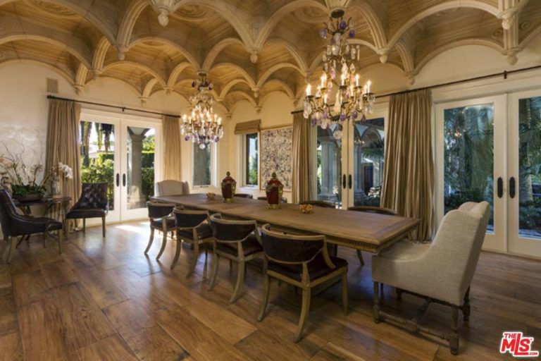 Beyoncé and Jay-Z are renting this 10-bedroom oceanfront luxury mansion for  $400,000 a month