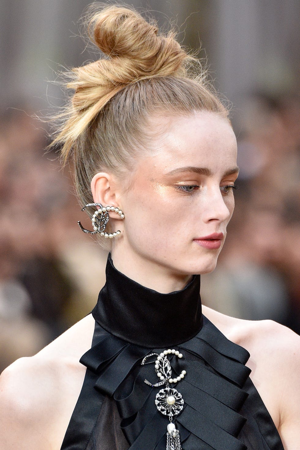Hair, Hairstyle, Fashion, Beauty, Fashion model, Chin, Blond, Ear, Haute couture, Lip, 