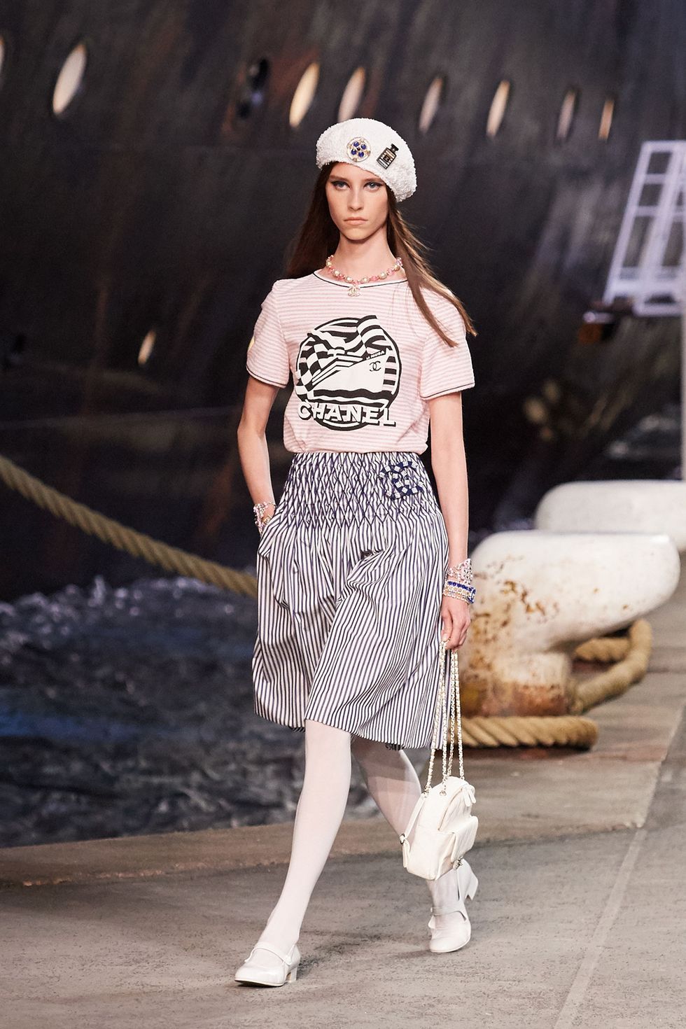CHANEL Street Style Logo T-Shirts 2023 Cruise in 2023