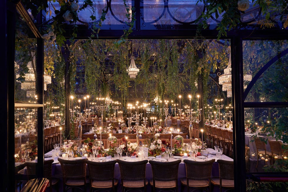 Photograph, Wedding banquet, Decoration, Rehearsal dinner, Function hall, Wedding reception, Banquet, Chiavari chair, Restaurant, Lighting, 