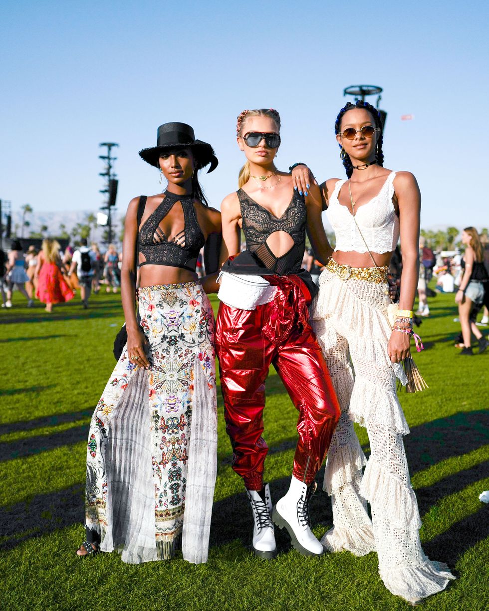 History of Hippie Fashion at Music Festivals — Coachella 2022 Fashion  Outfits Woodstock