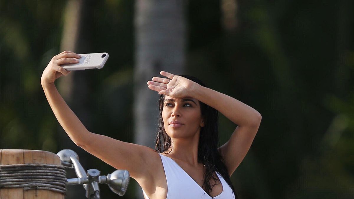 Funniest Kim Kardashian meme Samsung Galaxy Tab A 8.0 Case