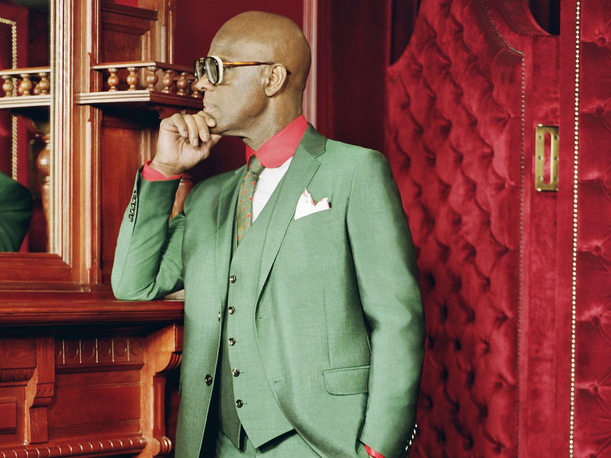 Introducing the Gucci-Dapper Dan collection for Fall Winter 2018. Dapper Dan,  a well-known Harlem designer, invented his own…