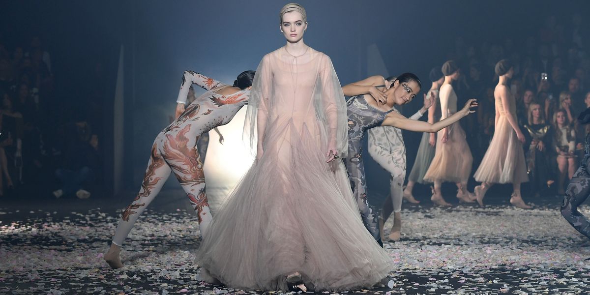 Dior Opened Paris Fashion Week With a Runway of Dancers
